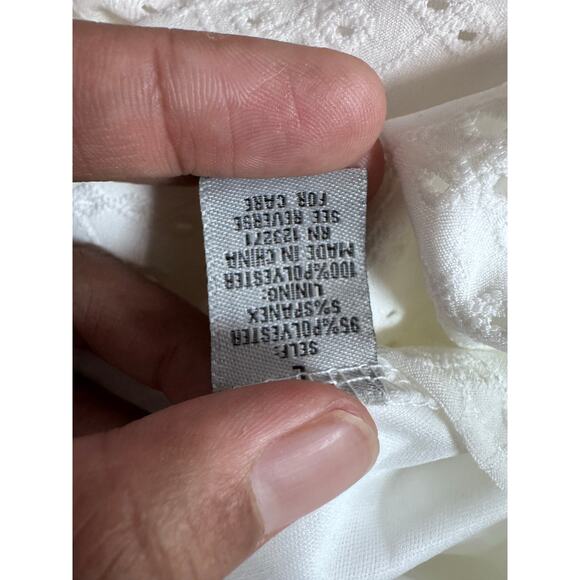 J for Justify White Deep Plunge Romper Sleeveless Eyelet Sun Skort Dress Size L - Picture 4 of 7